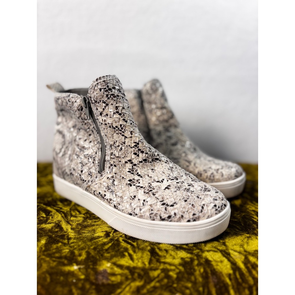 Corky's Hunt Snakeskin Wedge Sneakers Grey Cream High Top Zip Up Shoes Size 9 - Picture 2 of 12